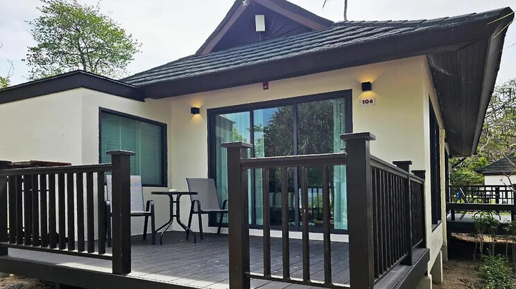 Phi Phi Holiday Resort ( Phi Phi )